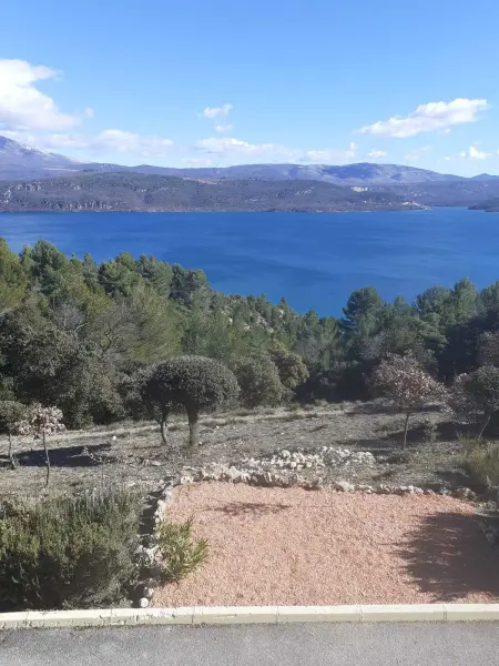 Appartement 44 m² avec vue sur le lac, Sainte-Croix-du-Verdon : photo 3
