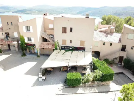 Appartement 44 m² avec vue sur le lac, Sainte-Croix-du-Verdon : photo 24