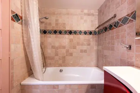 Appartement chaleureux à Annecy, 63 m², cheminée - Photo 19