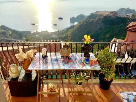 Appartement 6 personnes à Taormina, 3 balcons vue mer