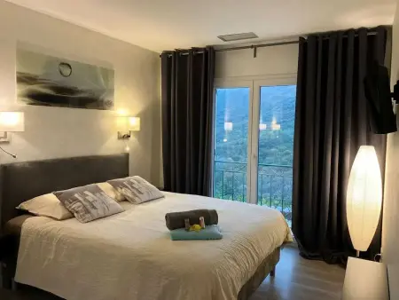 Maison conviviale à Fréjus avec piscine à débordement - Photo 22