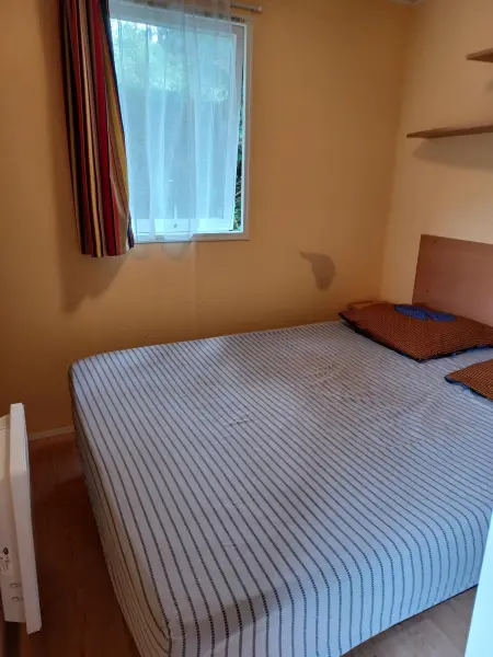 Charmant Bungalow à Saint-Pierre-d'Oléron avec Jardin - Photo 12