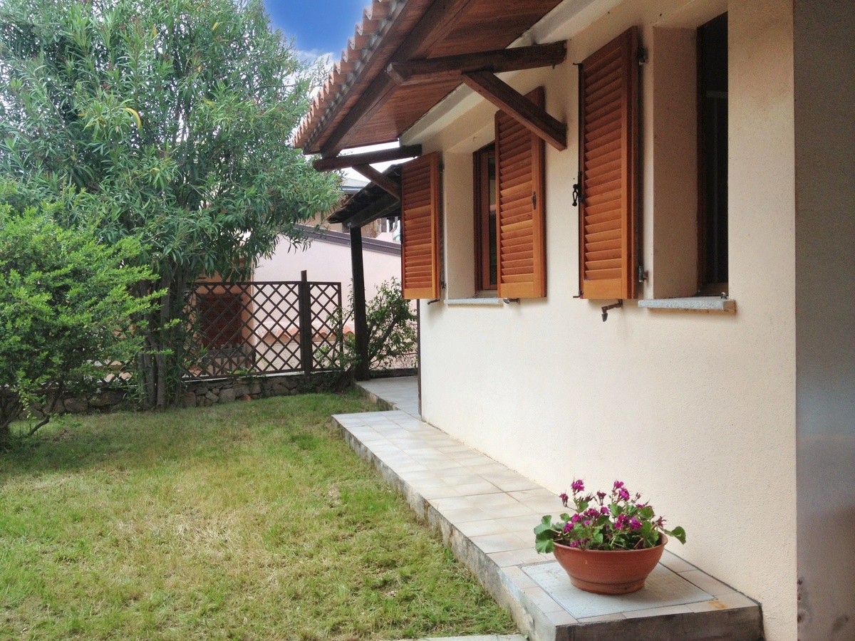 Maison 40 m² avec terrasse & jardin - Loiri Porto San Paolo - Photo 2