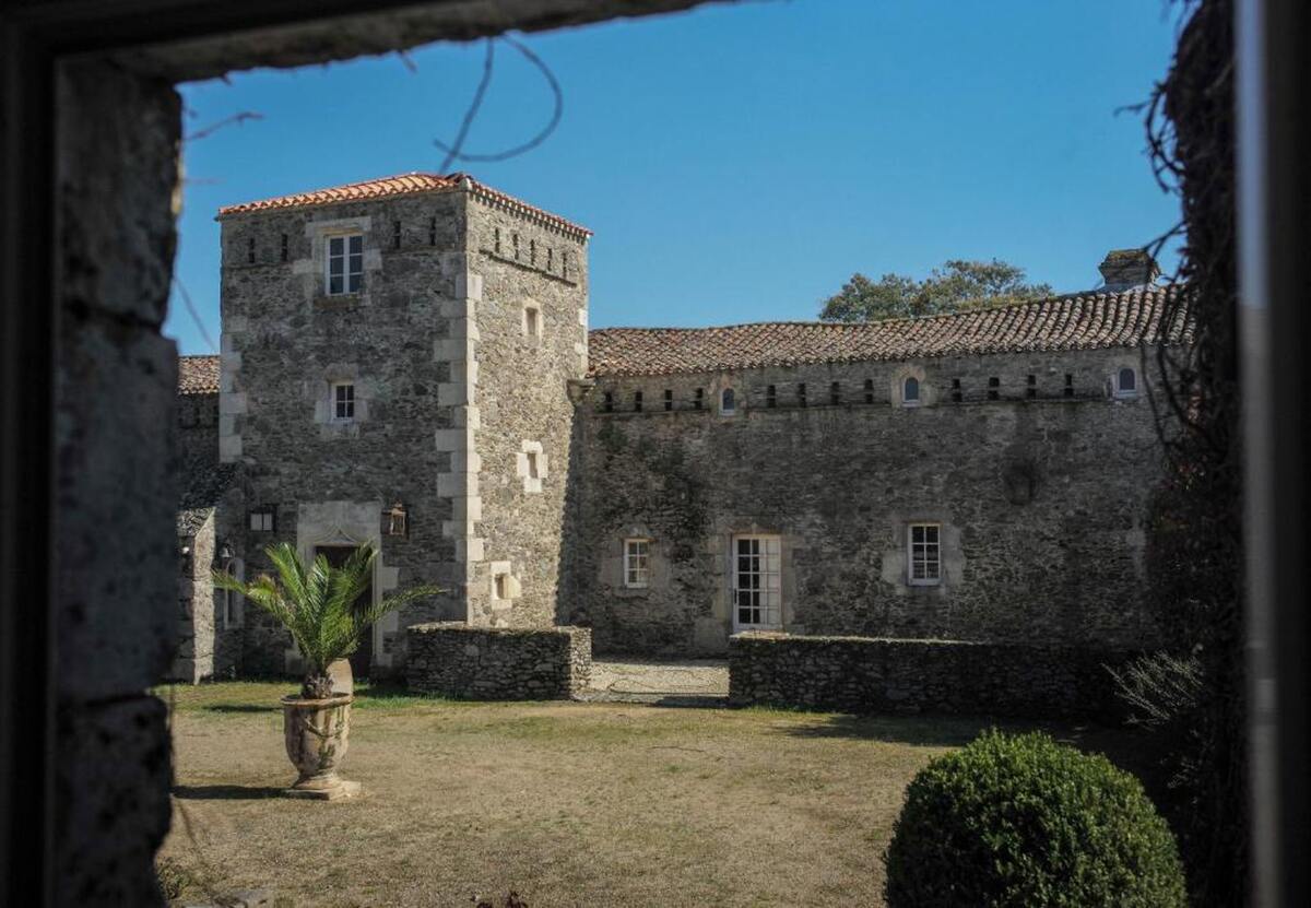 Maison 3 chambres avec jardin clôturé et piste de pétanque à Landevieille - Photo 11