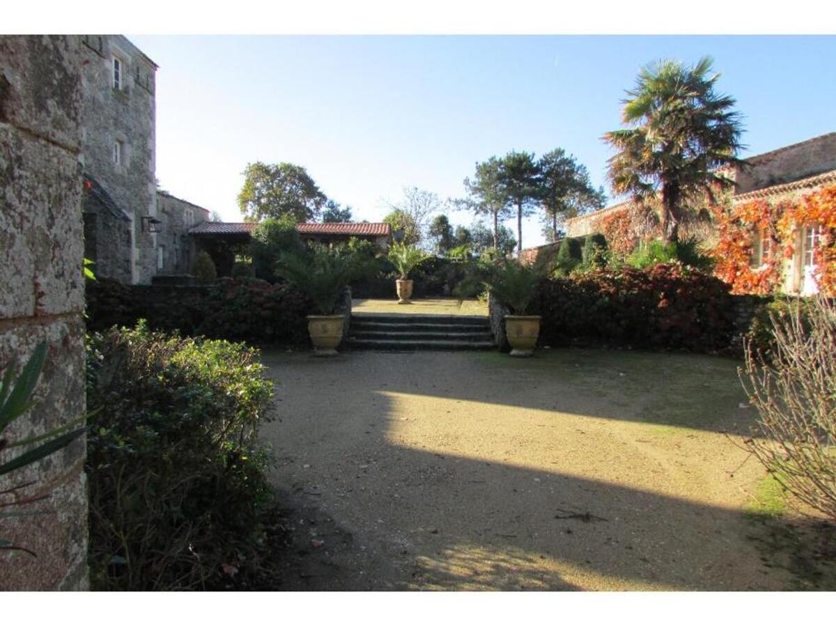 Maison 3 chambres avec jardin clôturé et piste de pétanque à Landevieille - Photo 13