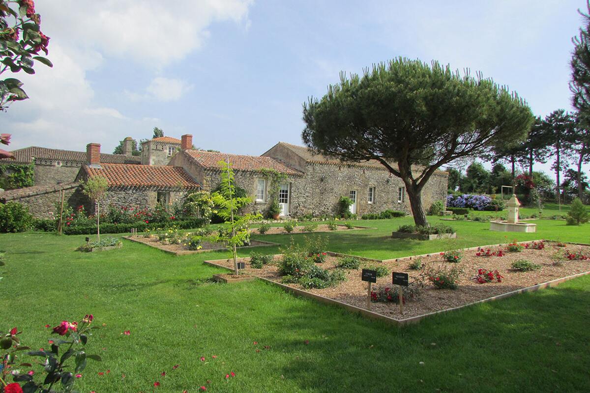 Maison 3 chambres avec jardin clôturé et piste de pétanque à Landevieille - Photo 14