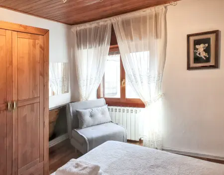 Maison authentique à Pereña de la Ribera avec jardin clôturé - Photo 3