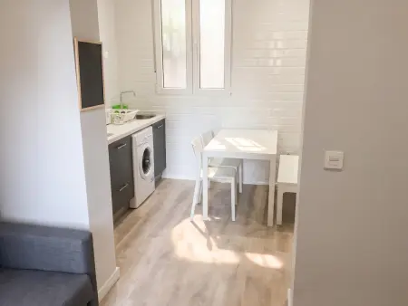 Appartement 35 m² avec chambre au cœur de León, Espagne : photo 2