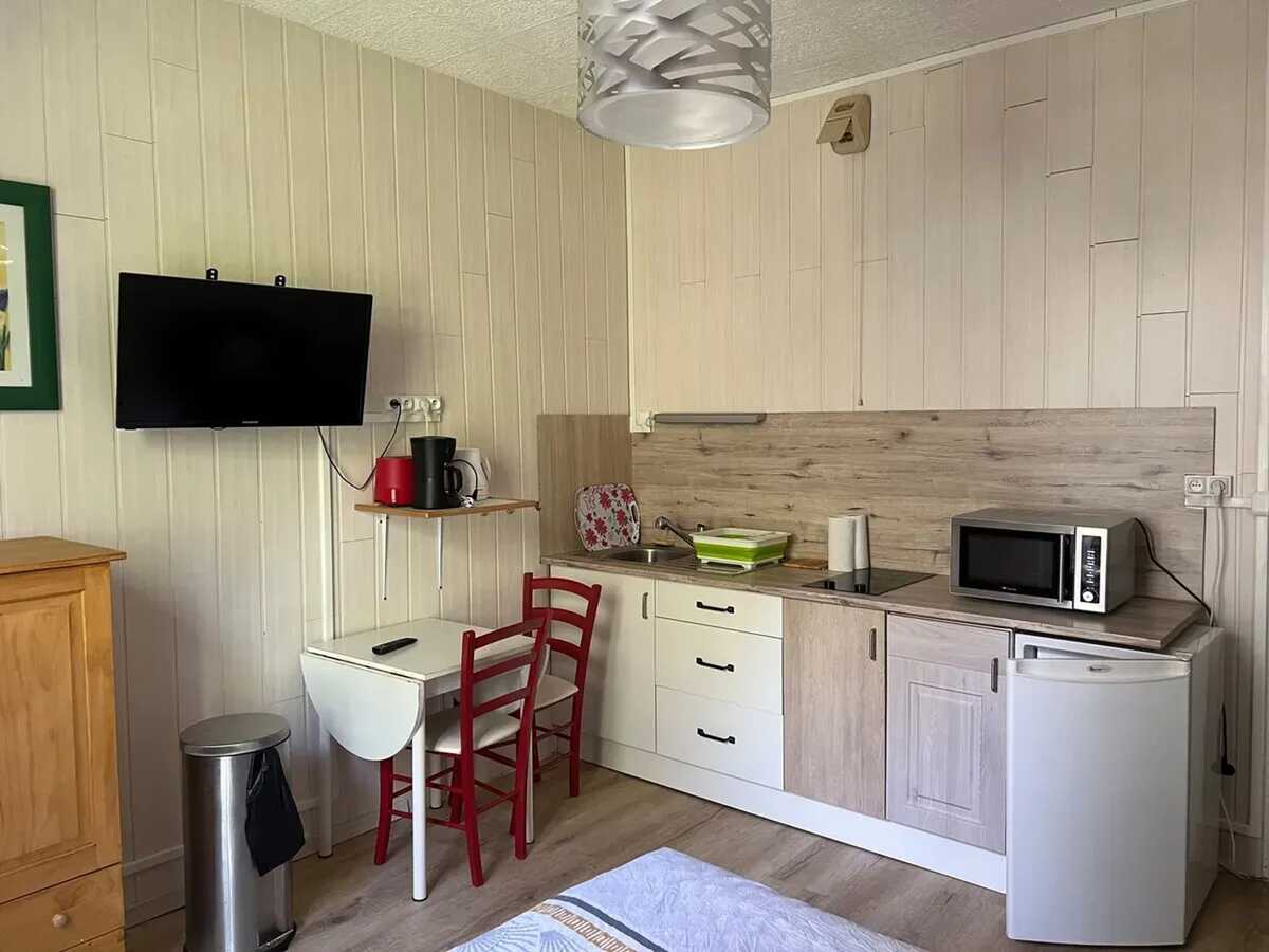 Studio 17 m² avec cuisine équipée à Néris-les-Bains - Photo 1