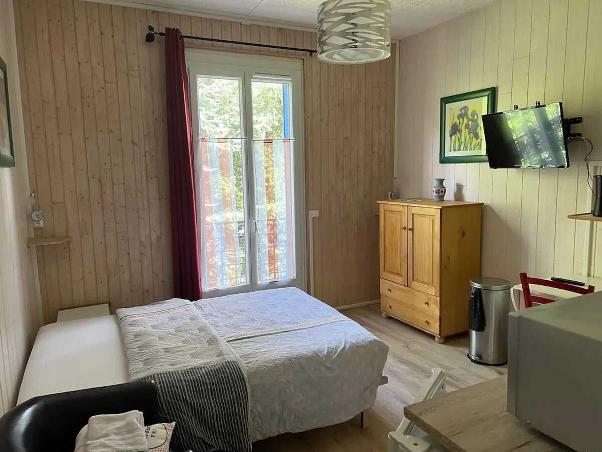 Studio 17 m² avec cuisine équipée à Néris-les-Bains - Photo 4