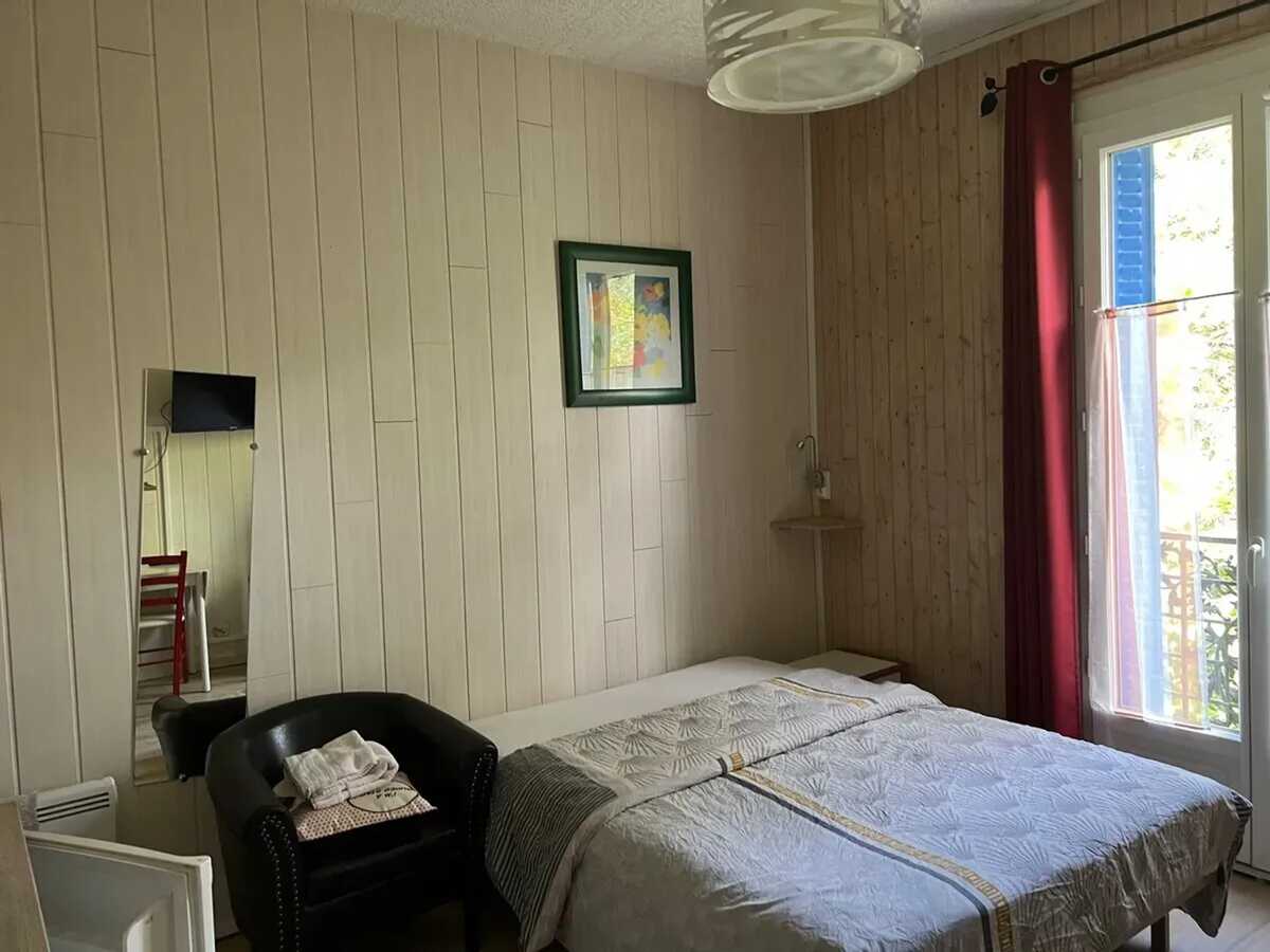 Studio 17 m² avec cuisine équipée à Néris-les-Bains - Photo 5
