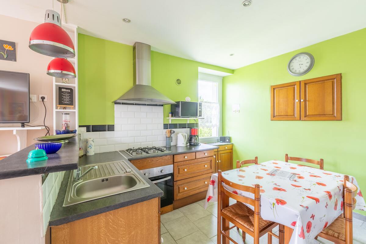 Maison 6 personnes à Rostrenen, jardin clos et barbecue - Photo 12