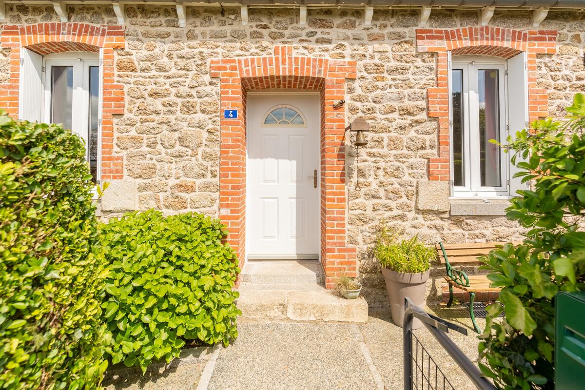 Maison 6 personnes à Rostrenen, jardin clos et barbecue - Photo 27
