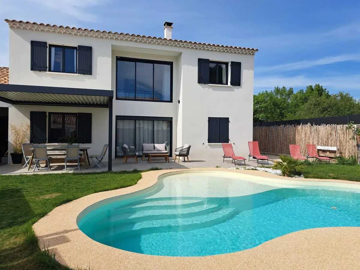 Villa spacieuse et élégante en campagne à Fontvieille offrant sauna - Photo 1