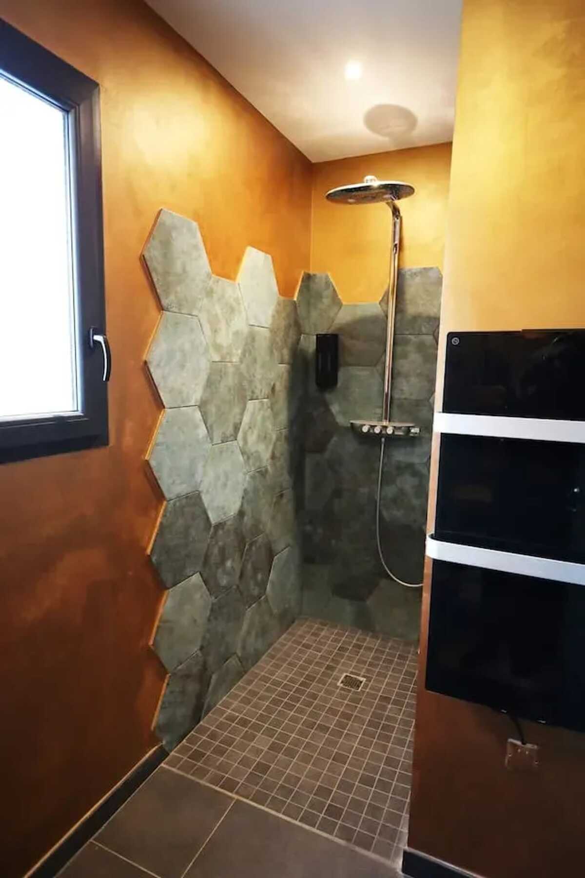 Villa spacieuse et élégante en campagne à Fontvieille offrant sauna - Photo 15