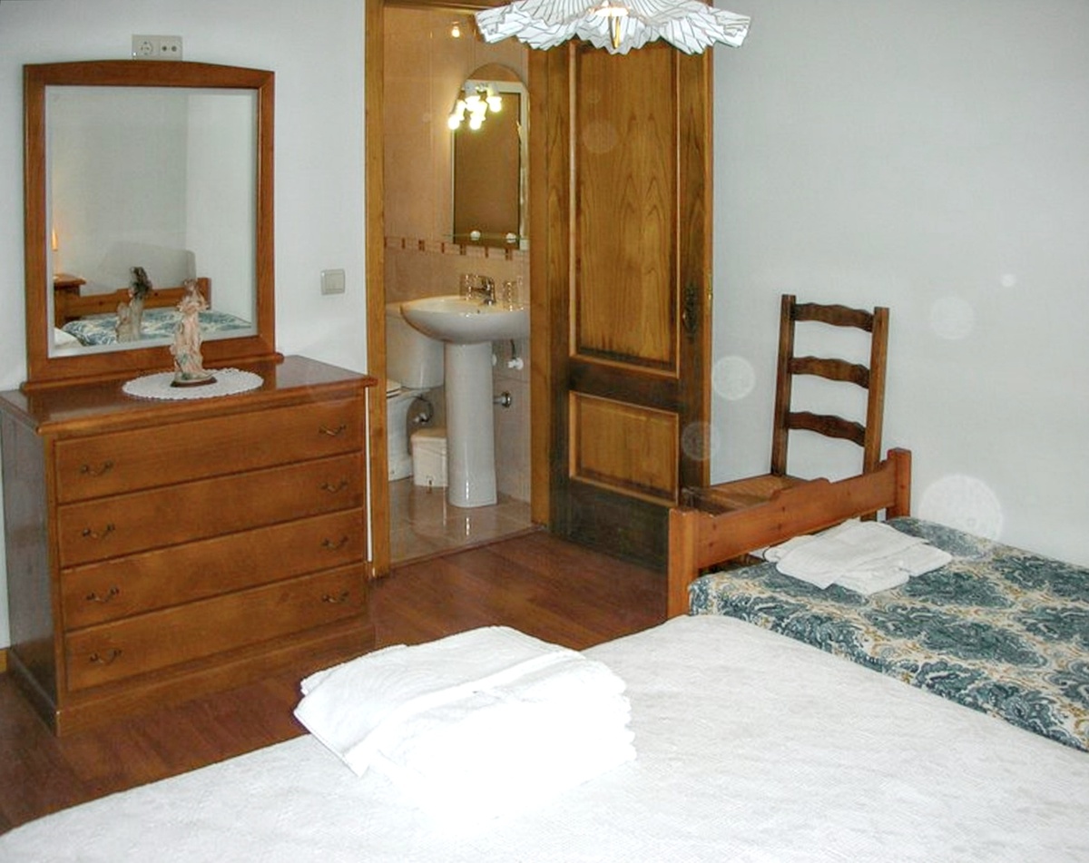 Villa 125 m² Pedraça avec piscine et vue montagne - Photo 12