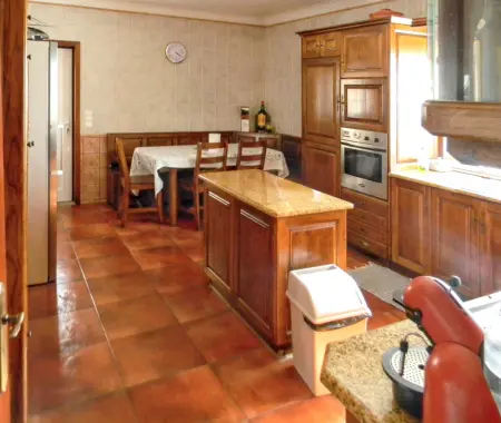 Villa avec piscine privée et vue montagne à Santa Leocádia : photo 18
