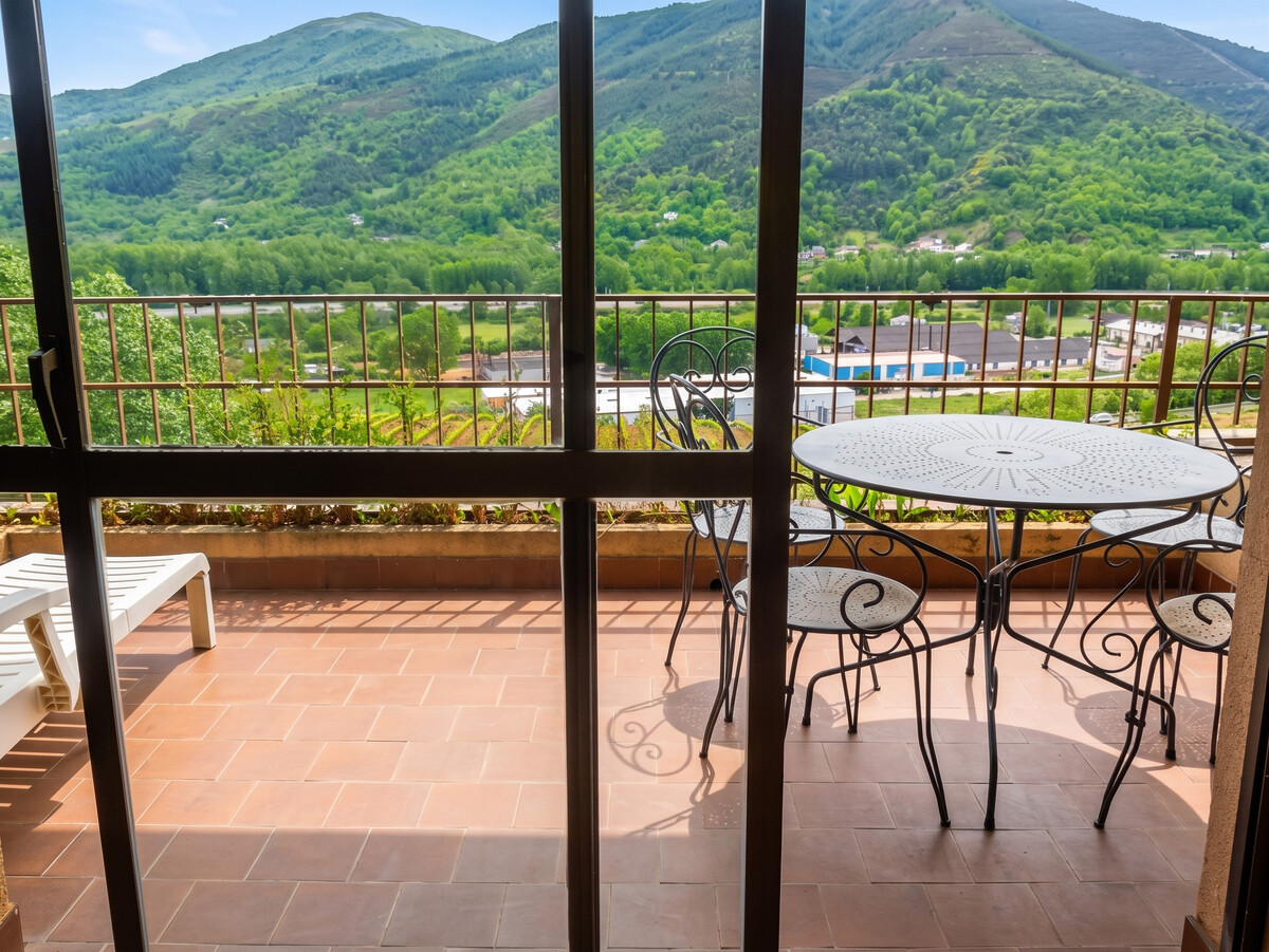 Appartement 6 pers. avec piscine partagée et vue montagne, Villafranca del Bierzo - Photo 2