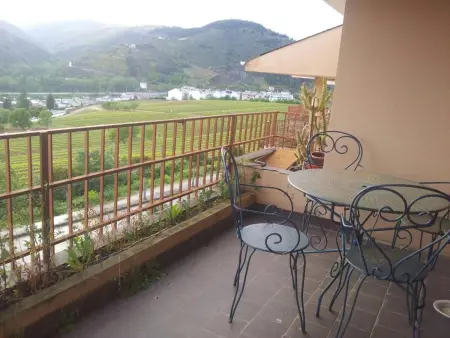 Location appartement à Villafranca del Bierzo, Appartement confortable à Villafranca del Bierzo avec piscine