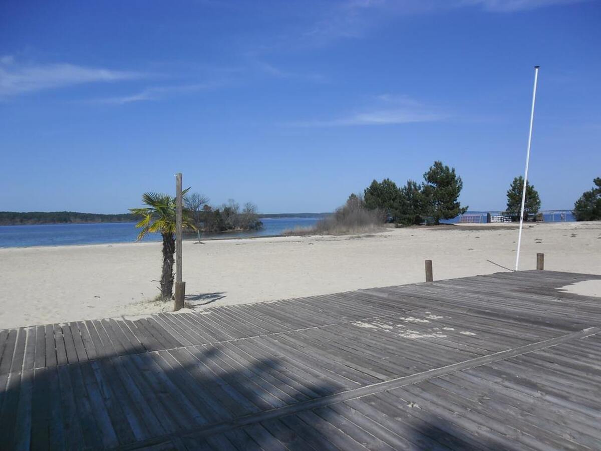 Bungalow 7 pers. avec piscine privée à Gastes - Photo 10