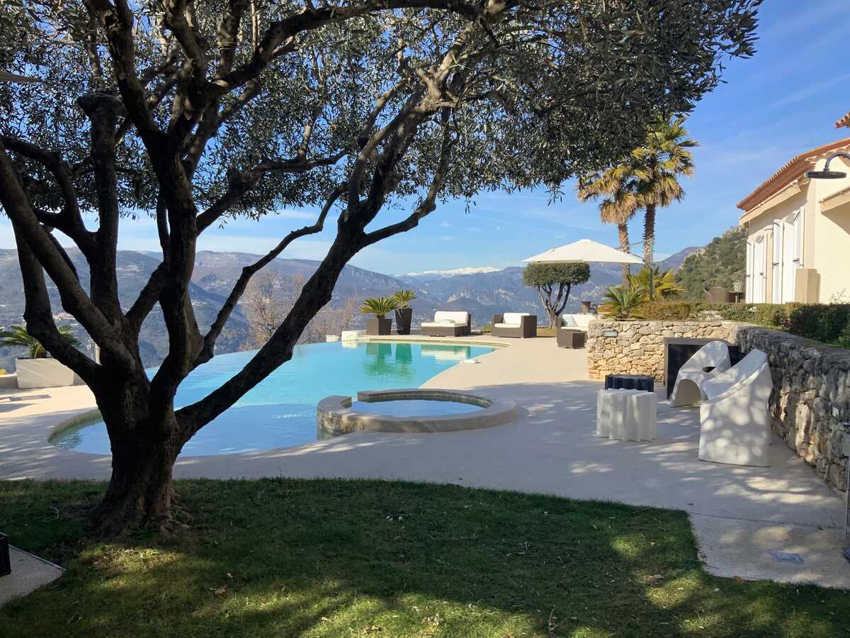 Villa avec piscine privée et vue mer à Aspremont - Photo 3