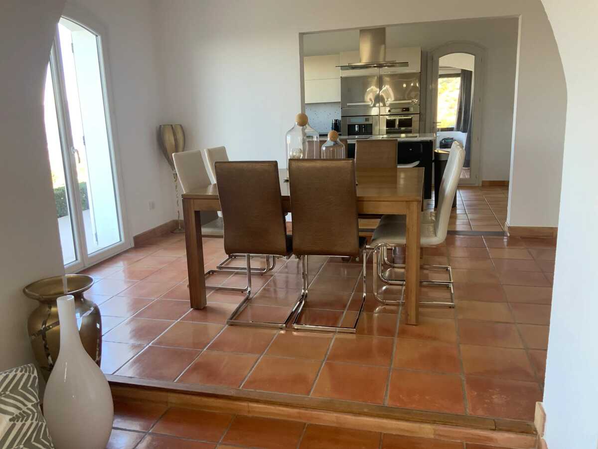 Villa avec piscine privée et vue mer à Aspremont - Photo 23