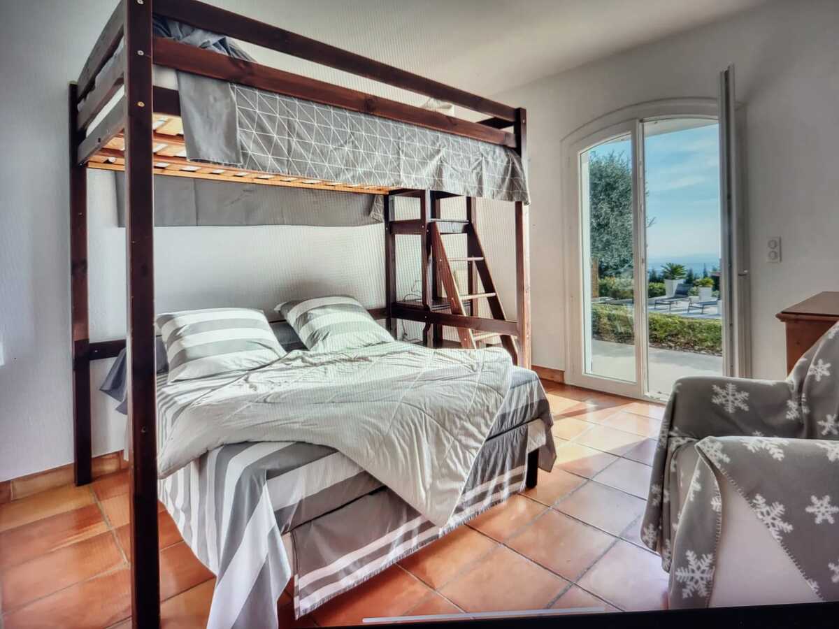 Villa avec piscine privée et vue mer à Aspremont - Photo 30