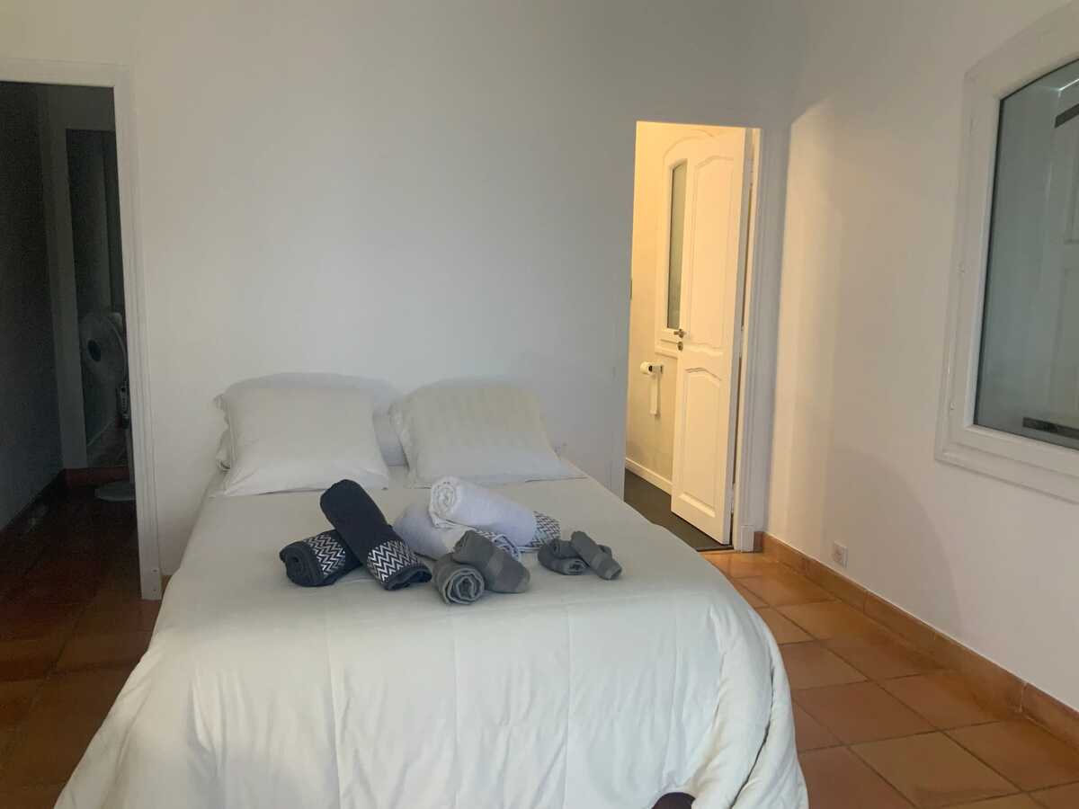 Villa avec piscine privée et vue mer à Aspremont - Photo 35