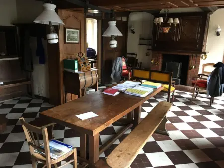 Maison de Charme au Dézert avec Vue sur le Lac, Maison 16 personnes à Le Dézert - Photo 1