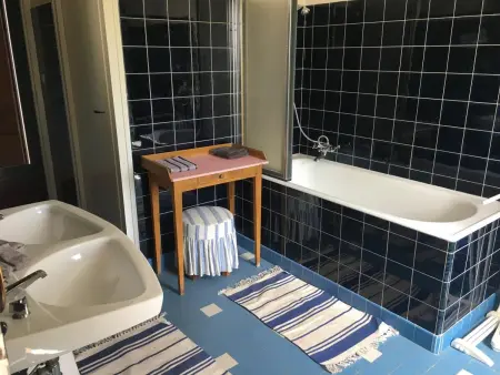 Maison de Charme au Dézert avec Vue sur le Lac, Maison 16 personnes à Le Dézert - Photo 9