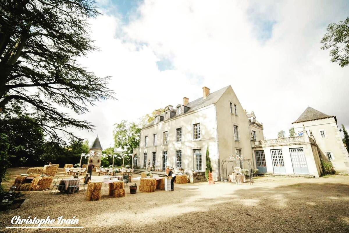 Château 15 personnes à Messas : piscine, vignes et terrain de jeux - Photo 1