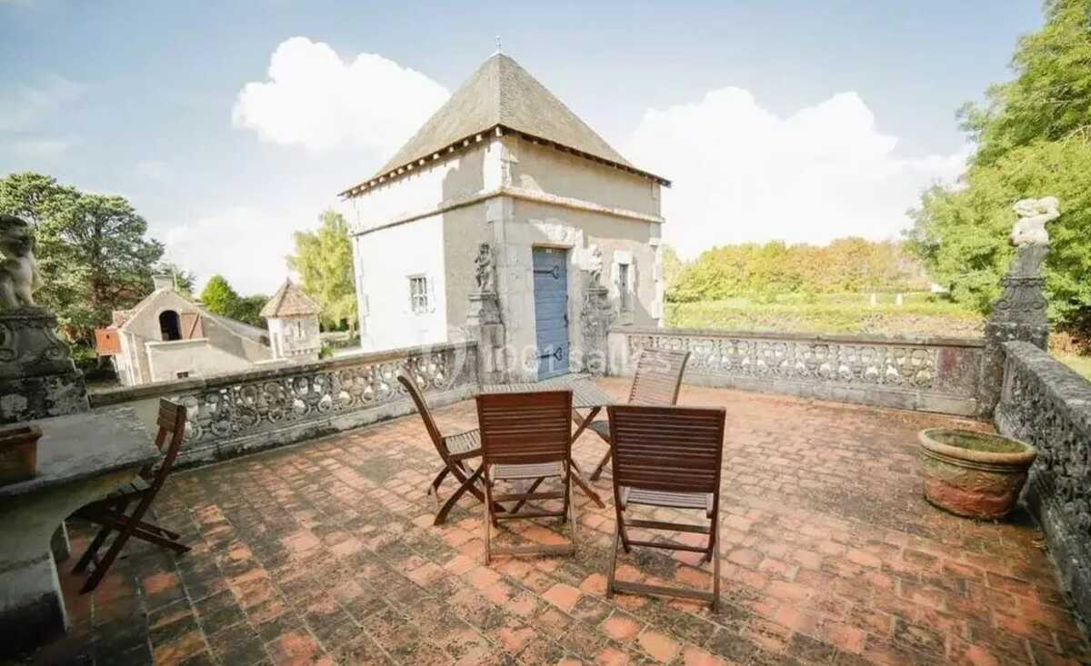 Château 15 personnes à Messas : piscine, vignes et terrain de jeux - Photo 4