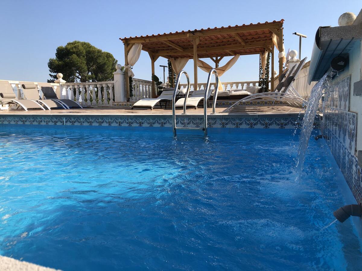 Villa 8 pers. à Olocau : piscine privée et pétanque - Photo 2