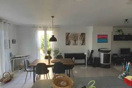 Maison avec 4 chambres et terrasse barbecue à Gréoux-les-Bains : photo 8