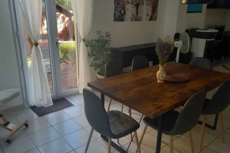 Maison avec 4 chambres et terrasse barbecue à Gréoux-les-Bains : photo 9