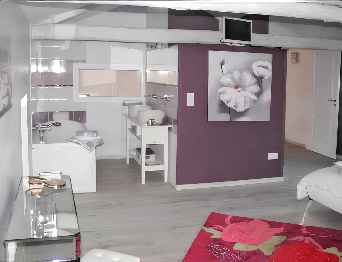 Appartement 1 chambre avec terrasse, jacuzzi et sauna - Photo 6