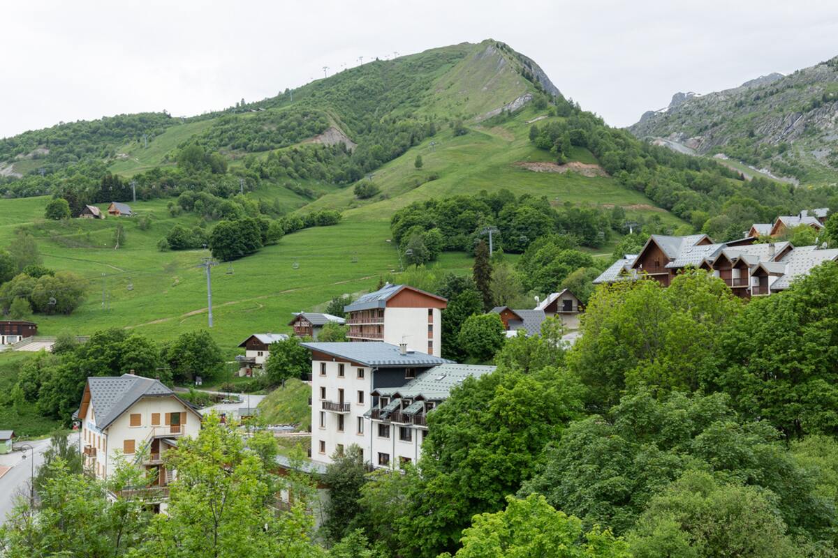 Appartement 6 pers. Saint-Sorlin-d'Arves, terrasse vue montagne - Photo 8