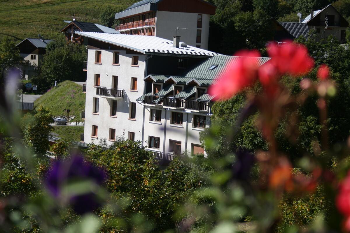 Appartement 6 pers. Saint-Sorlin-d'Arves, terrasse vue montagne - Photo 9