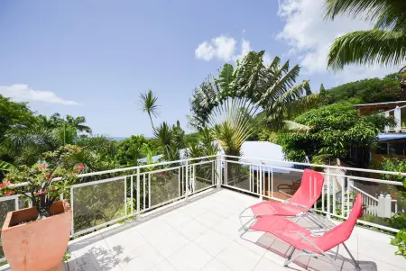 Maison en bord de mer à Pointe-Noire, piscine et vue mer : photo 2
