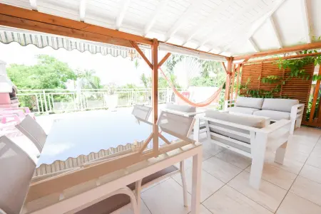 Maison en bord de mer à Pointe-Noire, piscine et vue mer : photo 10