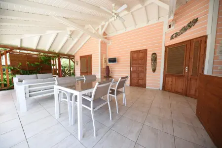 Maison en bord de mer à Pointe-Noire, piscine et vue mer : photo 12