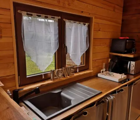 Studio avec jacuzzi, sauna et piscine partagée à Louâtre : photo 7