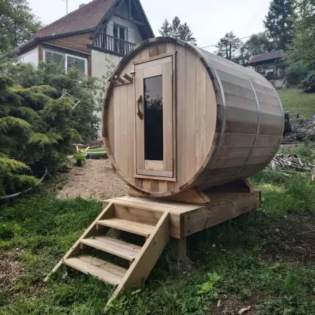 Studio avec jacuzzi, sauna et piscine partagée à Louâtre : photo 10