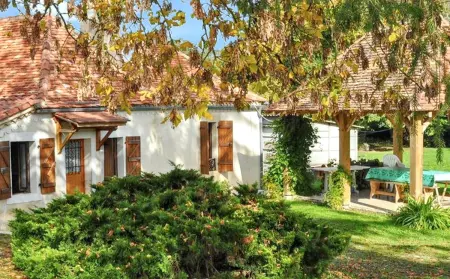 Maison de campagne avec jardin non clôturé et barbecue, Piets-Plasence-Moustrou : photo 3