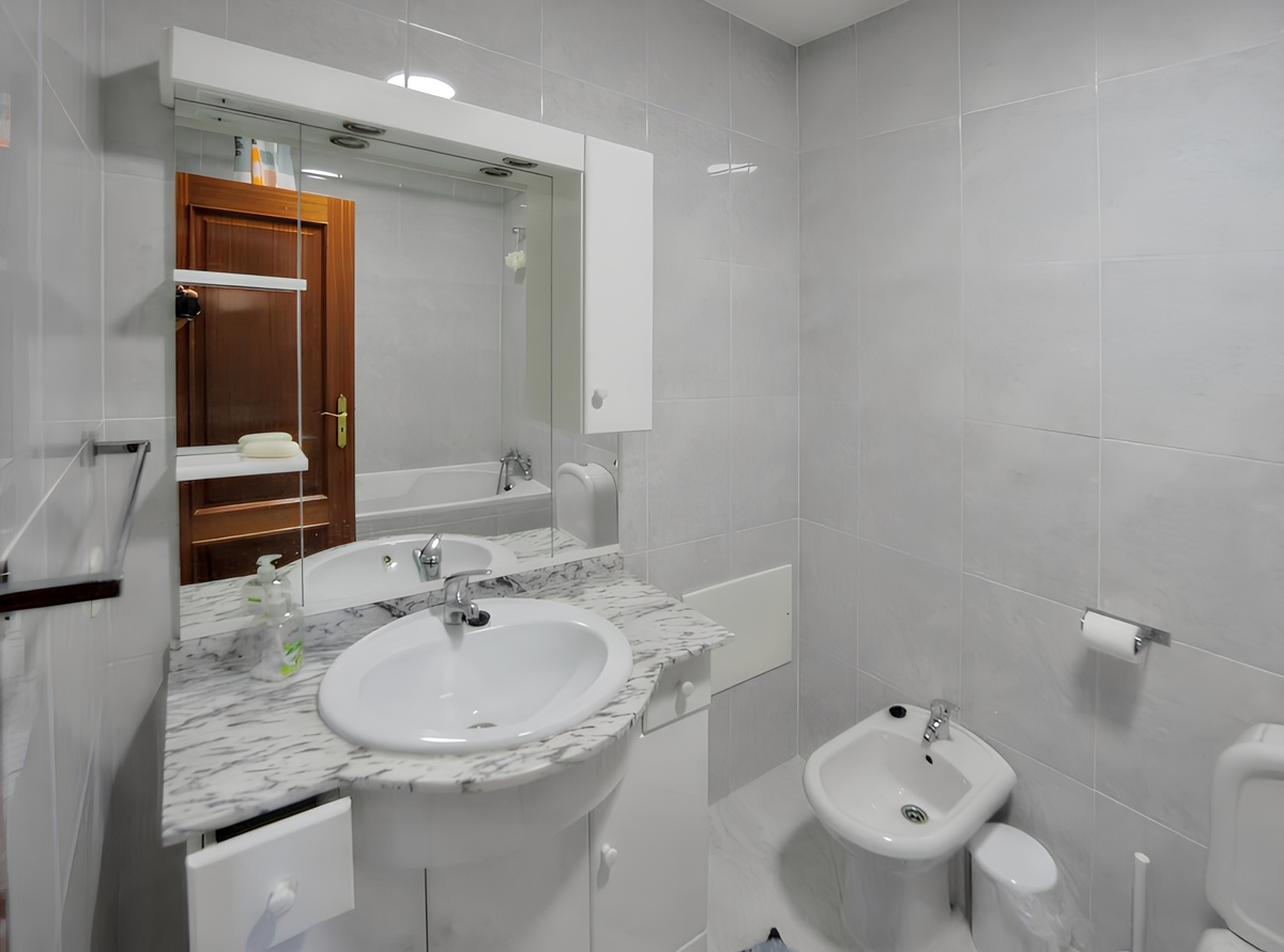 Maison 220 m² pour 8 pers. à Santa Maria da Feira - Photo 8