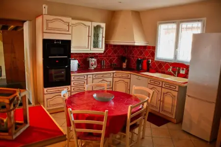 Villa élégante à Carcassonne avec jardin et jacuzzi - Photo 9