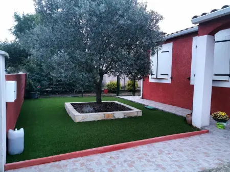 Villa élégante à Carcassonne avec jardin et jacuzzi - Photo 13