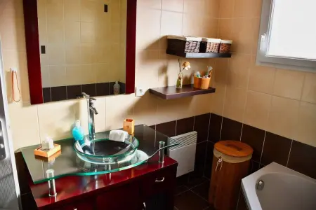 Villa élégante à Carcassonne avec jardin et jacuzzi - Photo 29