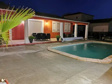 Villa élégante à Carcassonne avec jardin et jacuzzi - Photo 53