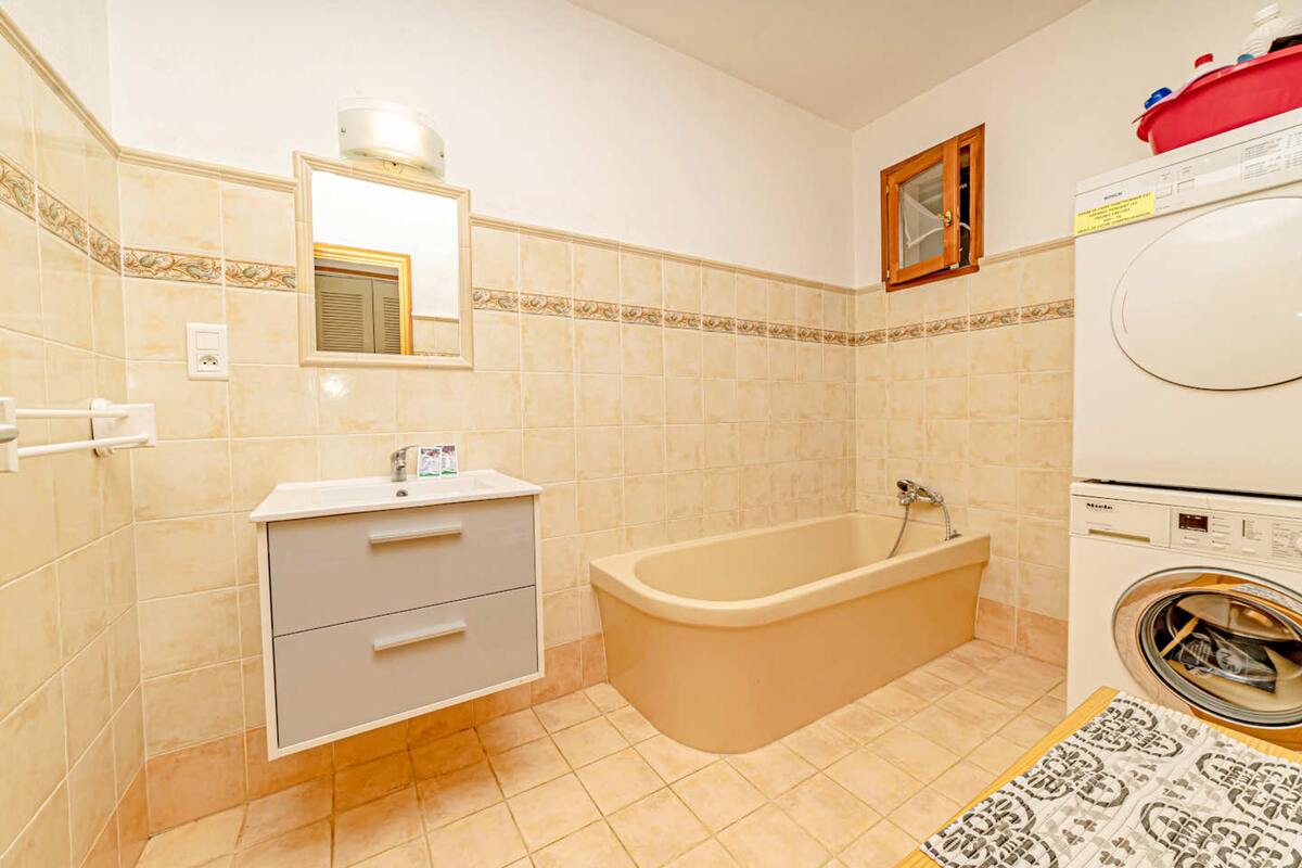 Appartement 84 m² avec terrasse, vue montagne et jardin - Photo 7